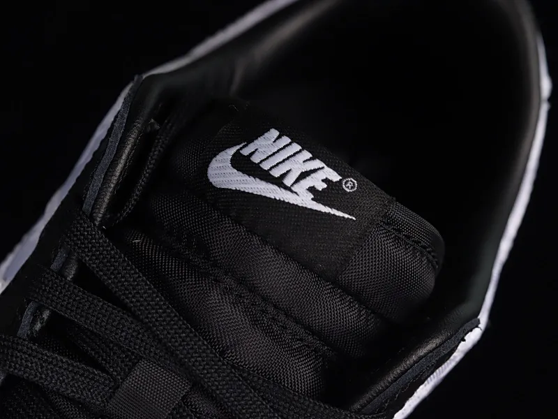 All Categories Nk SB Dunk Series Nk SB Dunk Low Low-top sneakers LW version Nk Dunk Low x Fragment